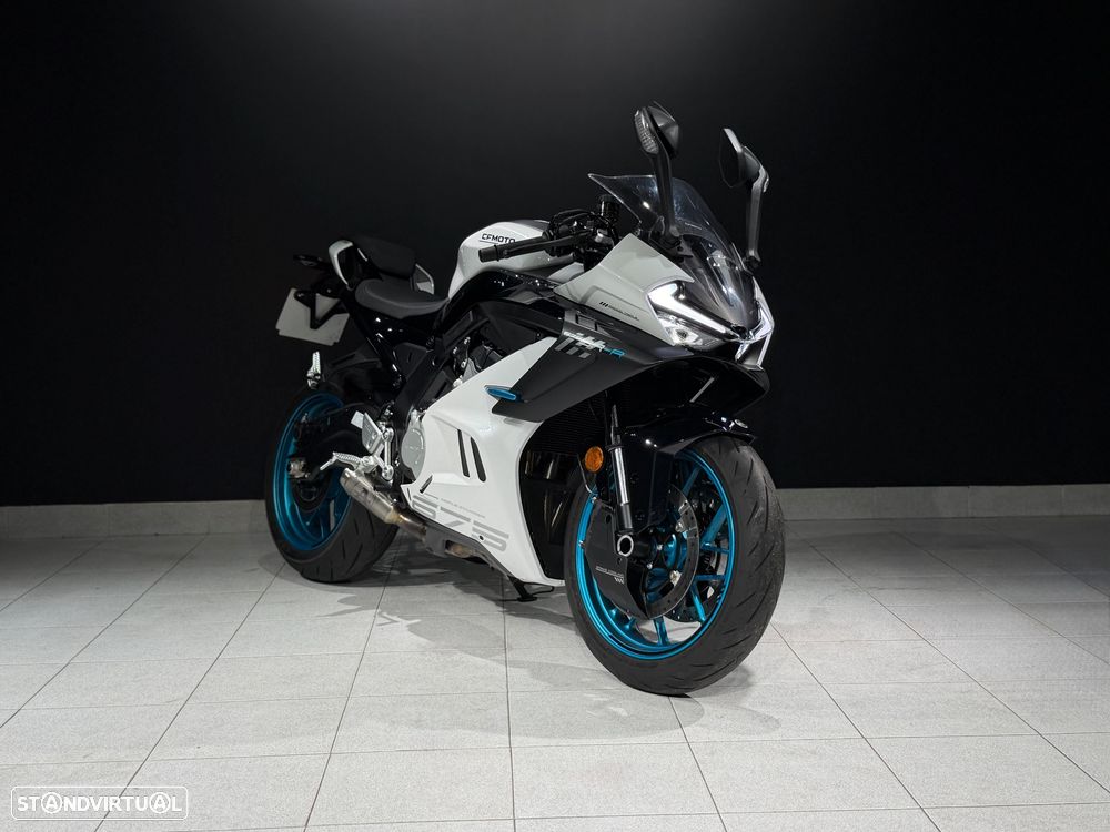 CF Moto 675SR-R - 28