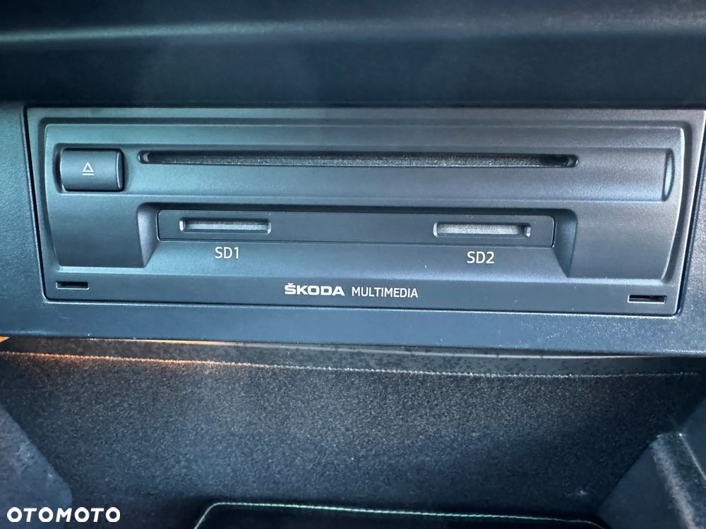 Skoda Octavia 2.0 TDI RS - 33