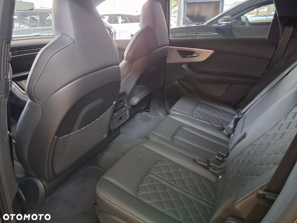 Audi Q7 60 TFSI e PHEV Quattro S Line Tiptr - 9