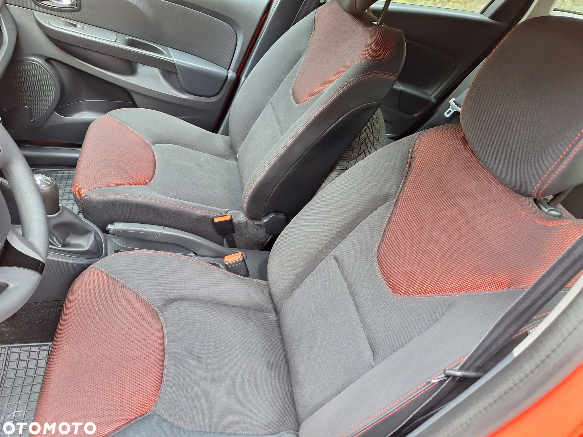 Renault Clio Grandtour 1.2 16V 75 Business - 20