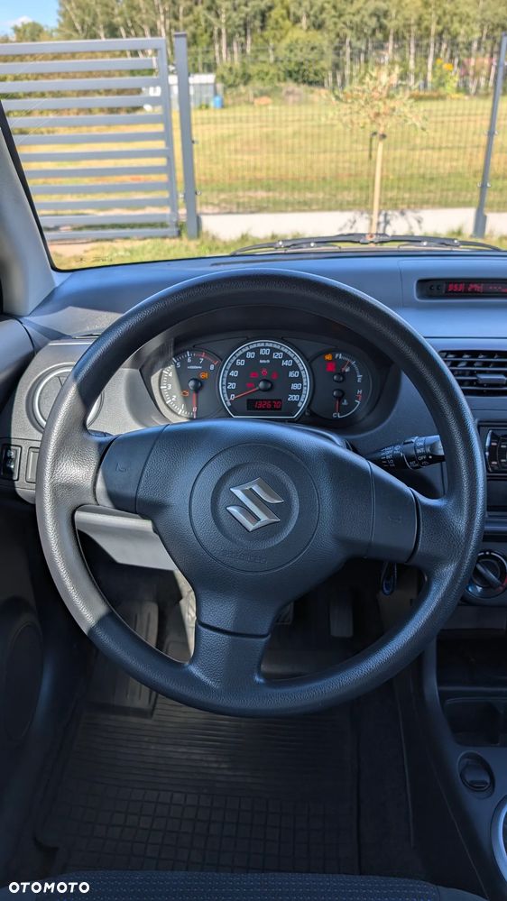 Suzuki Swift - 11