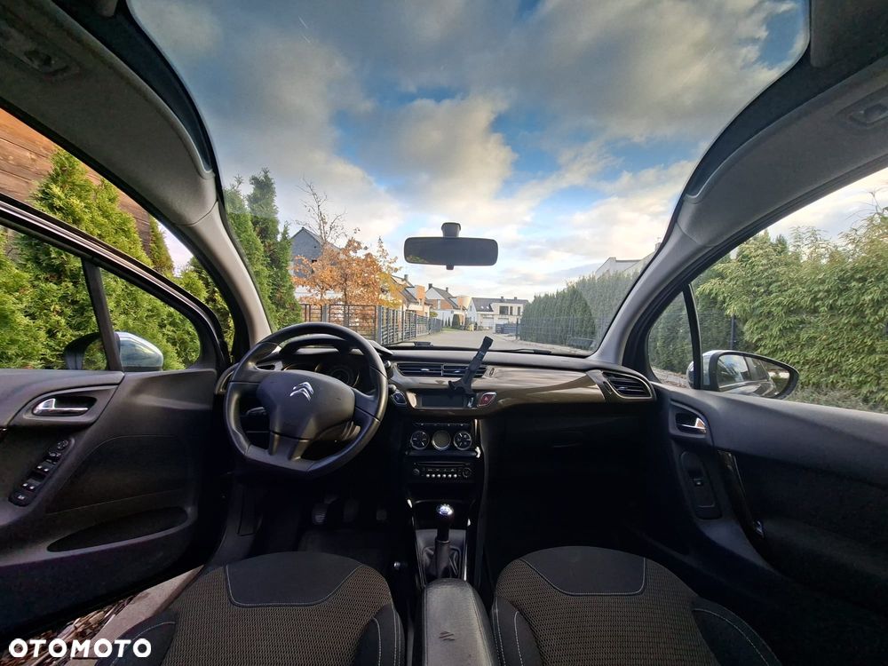 Citroen C3 2012 photo 2