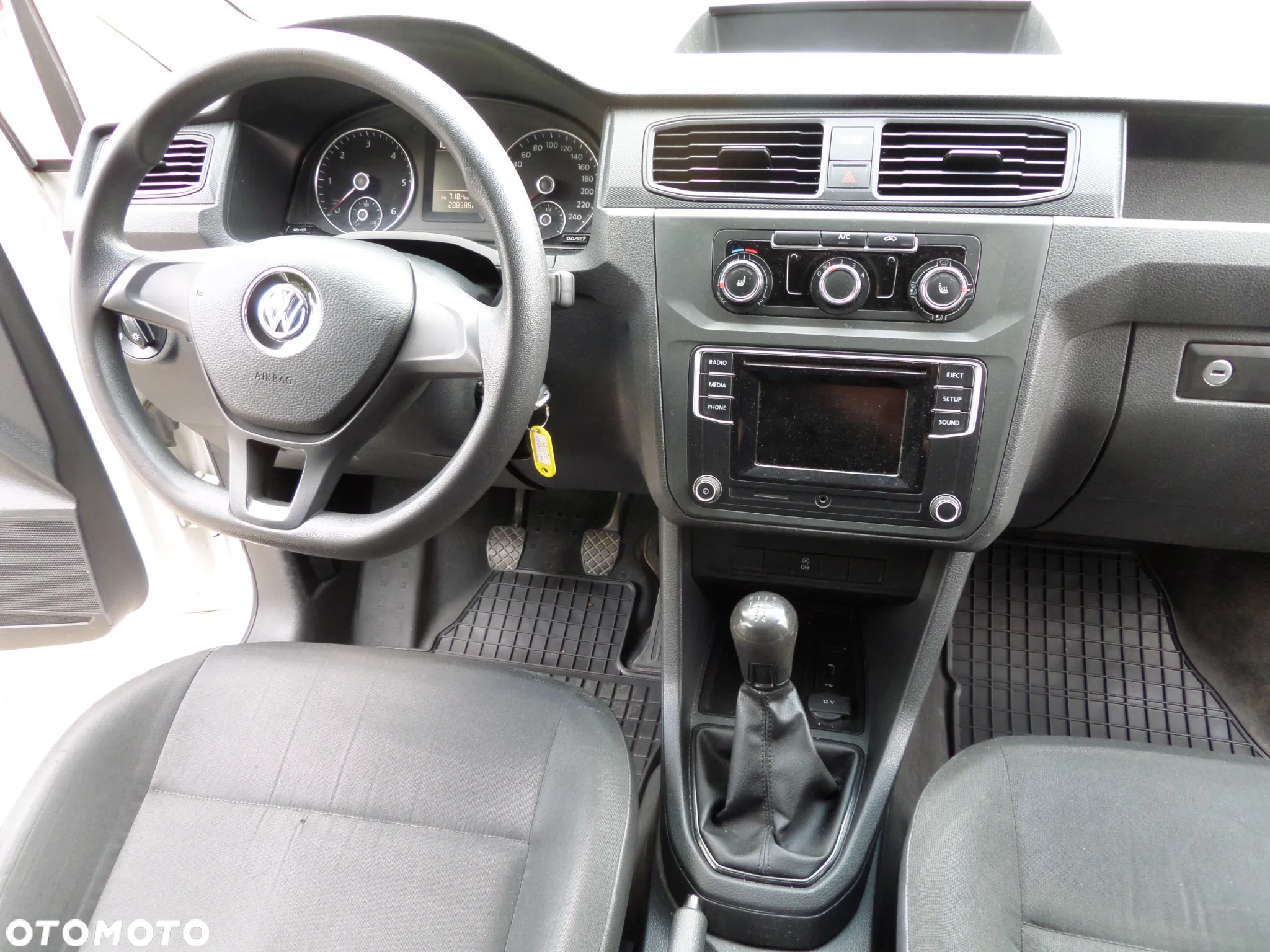 Volkswagen CADDY - 7