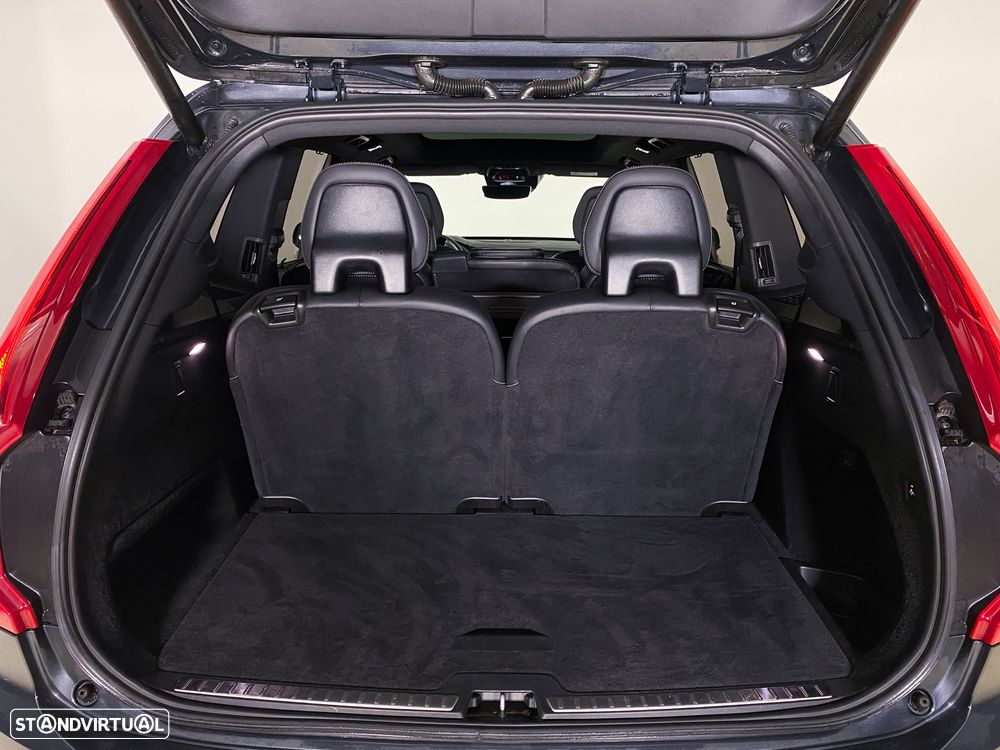 Volvo XC 90 2.0 T8 PHEV R-Design AWD — fotografia 9