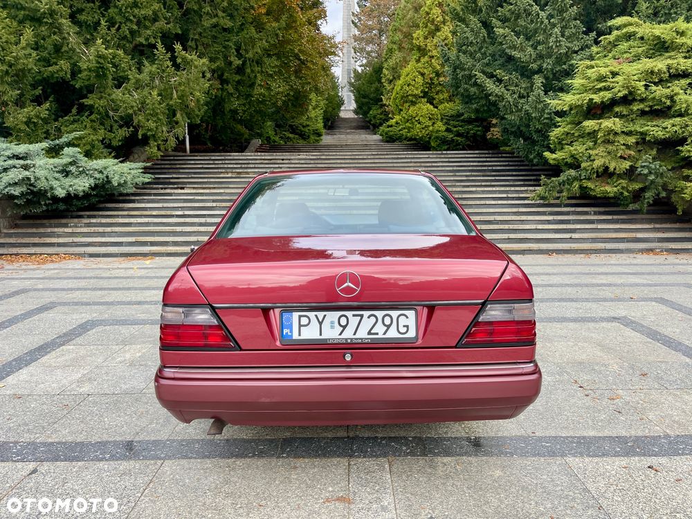 Mercedes-Benz Klasa E - 8