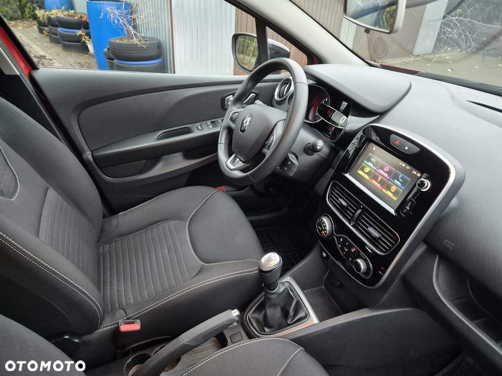 Renault Clio 1.2 16V Limited EU6 - 15