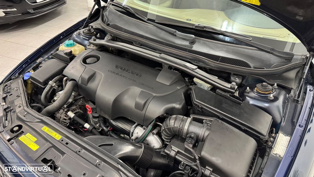 Volvo S60 2.4 D5 - 36