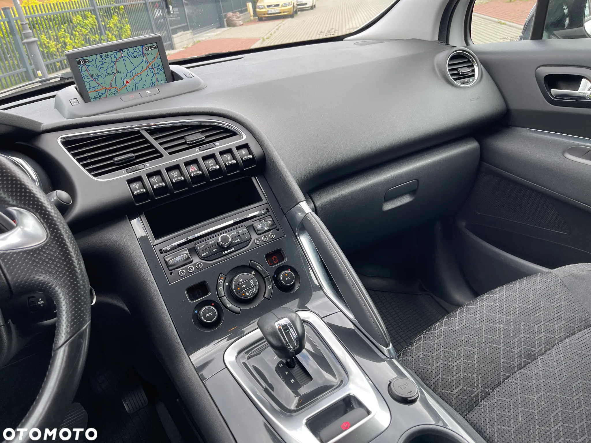 Peugeot 3008 Hybrid4 - 10
