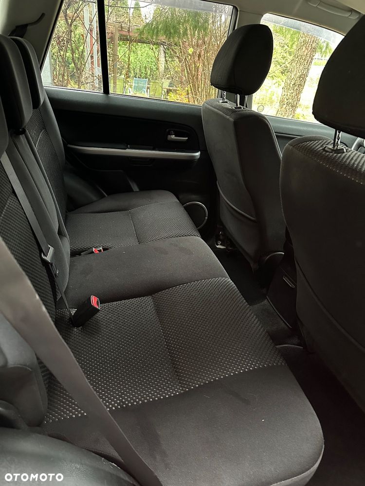 Suzuki Grand Vitara 1.9 DDiS - 23