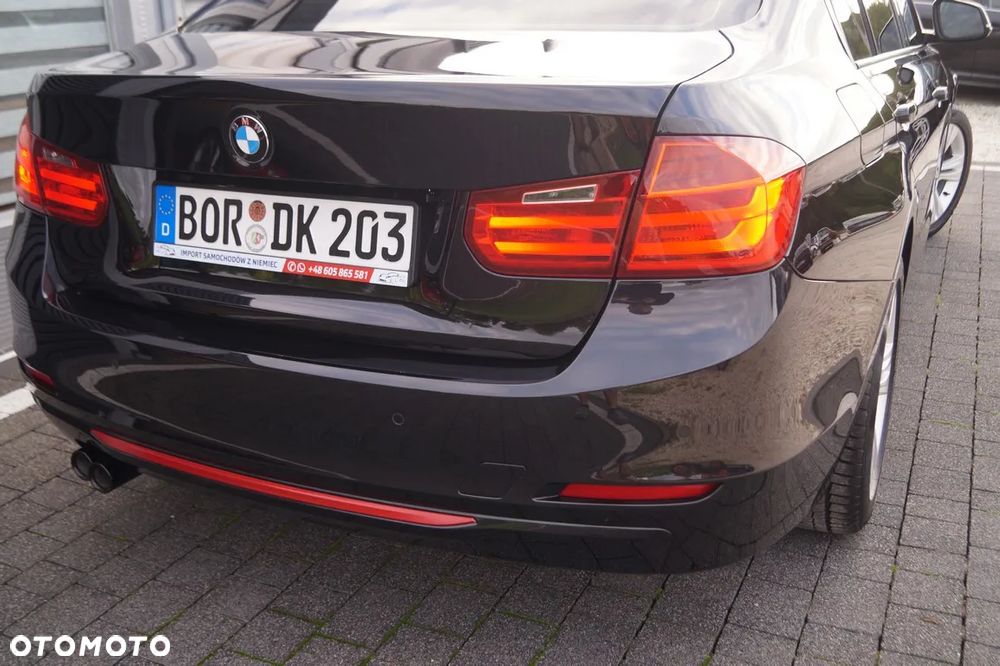 BMW Seria 3 328i xDrive Sport-Aut Sport Line - 37