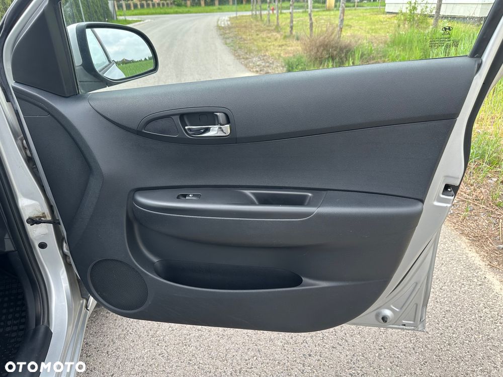 Hyundai i20 1.2 Comfort EU5 - 11