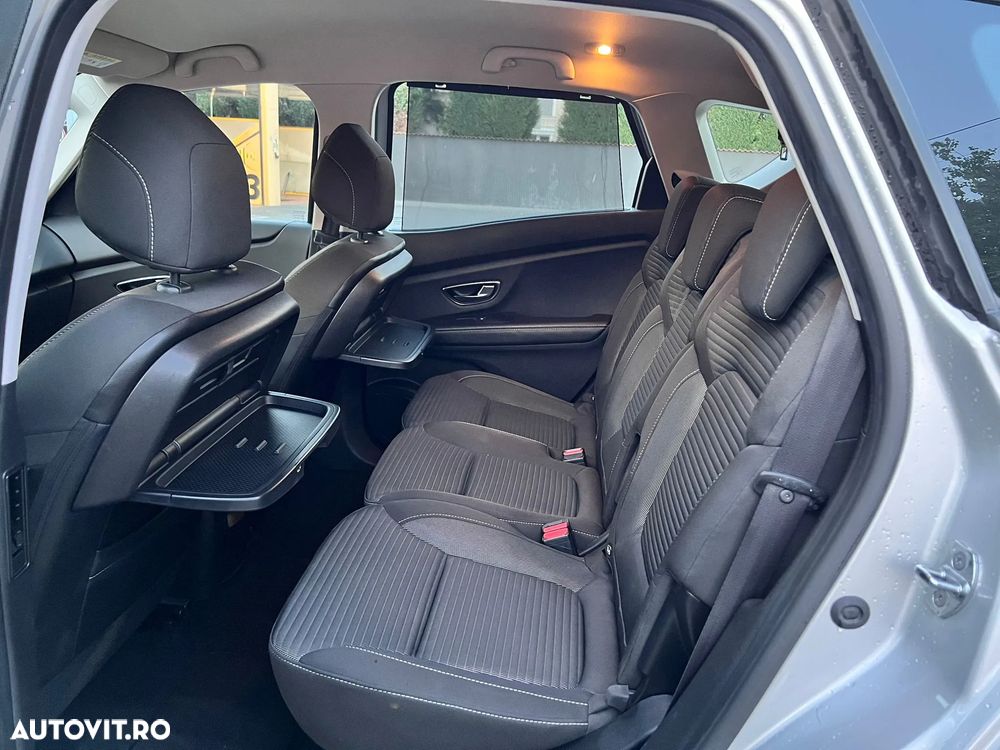 Renault Scenic - 7