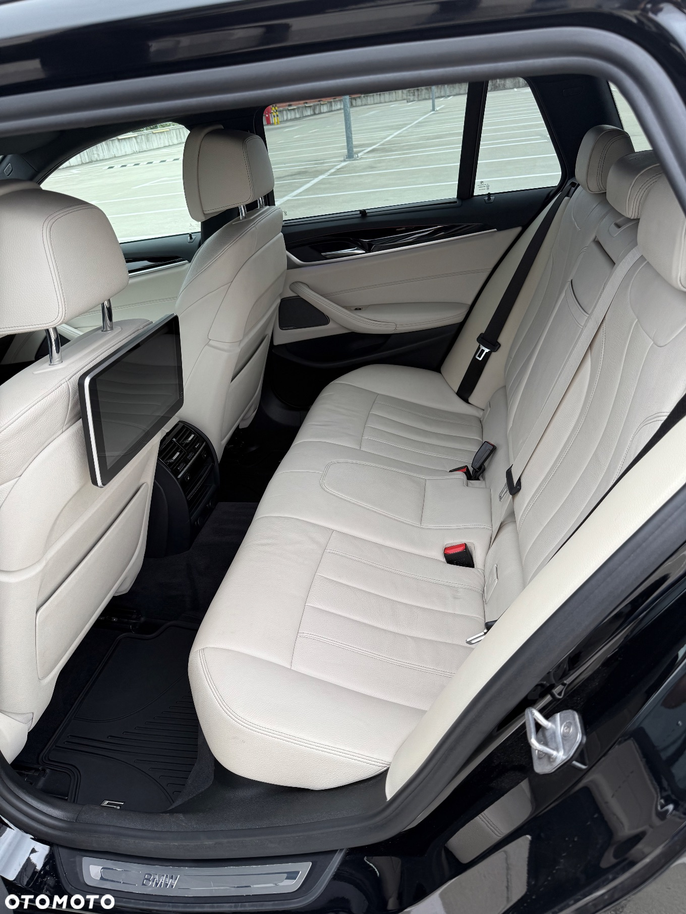 BMW Seria 5 520d Touring - 29