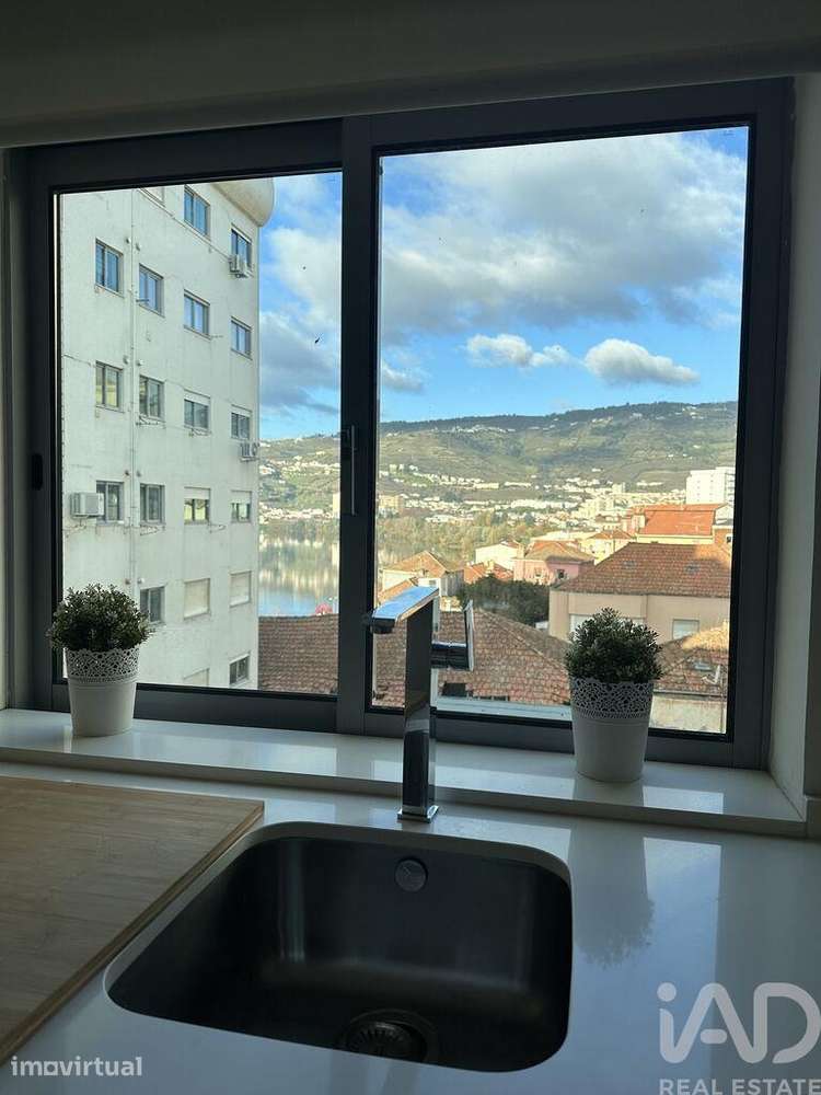Apartamento T2 em Peso da Régua e Godim de 103,00 m2 - Grande imagem: 2/24