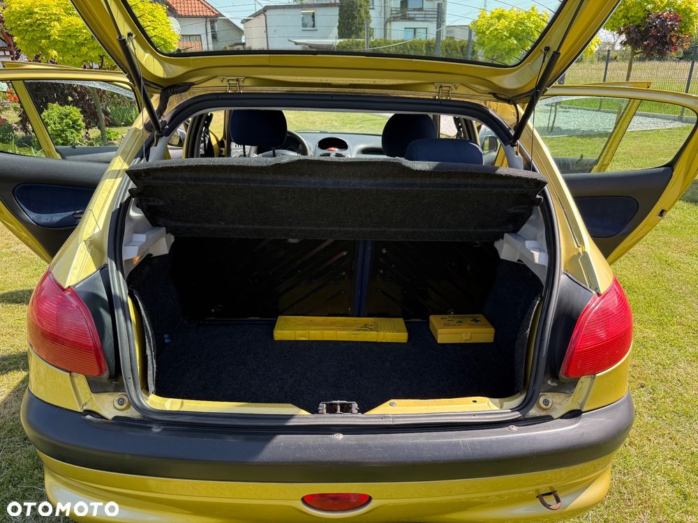 Peugeot 206 1.1 X-Line - 9