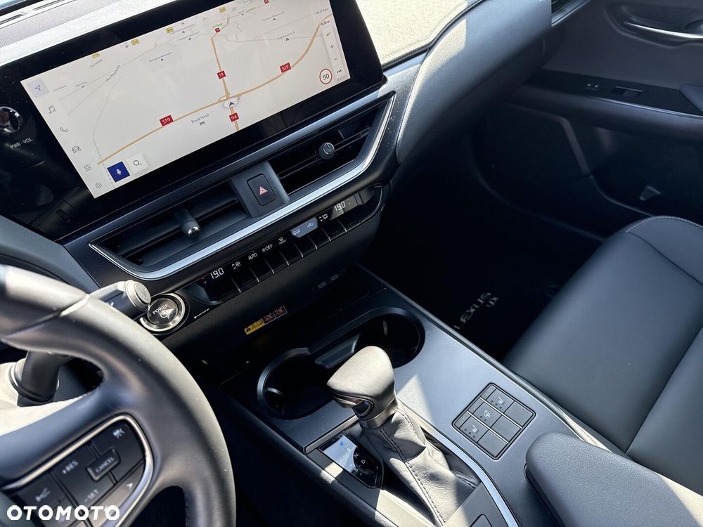 Lexus UX 250h GPF F Sport Design 2WD - 12