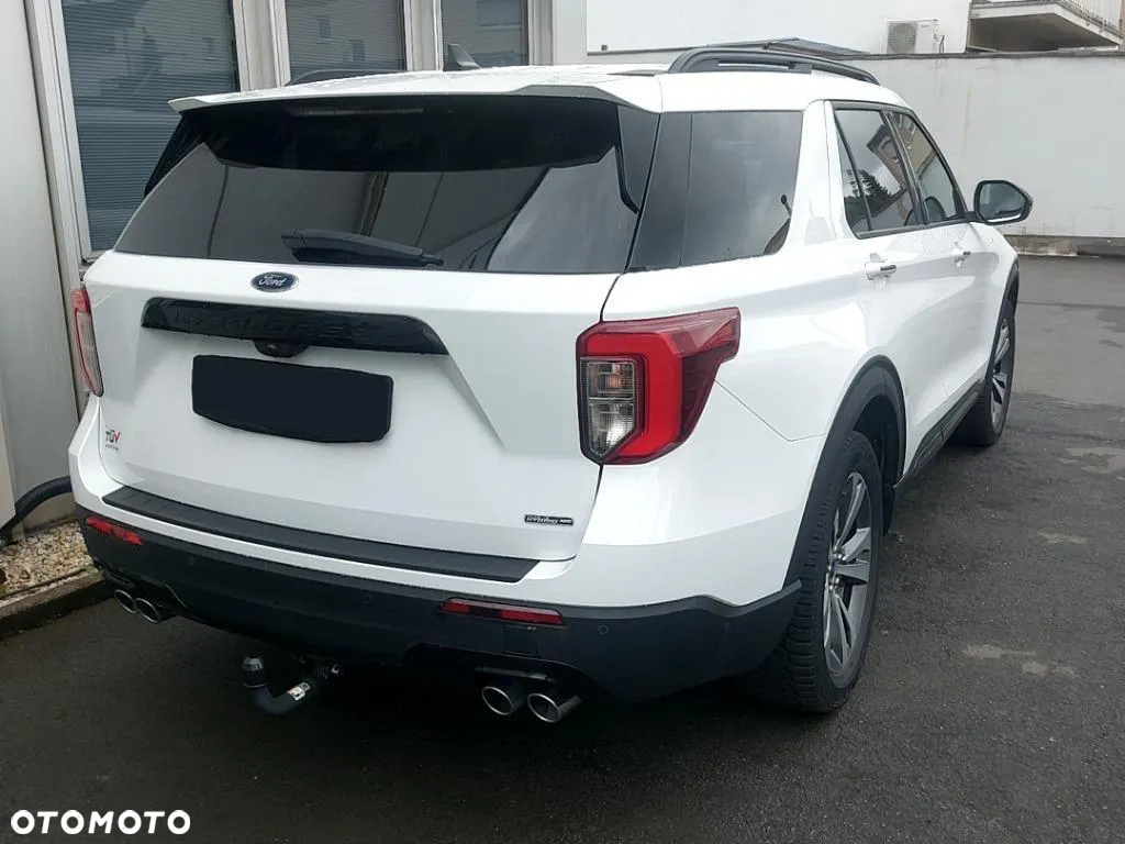 Ford Explorer EcoBoost Plug-in Hybrid ST-LINE - 2