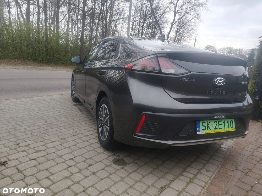 Hyundai IONIQ Advantage - 10