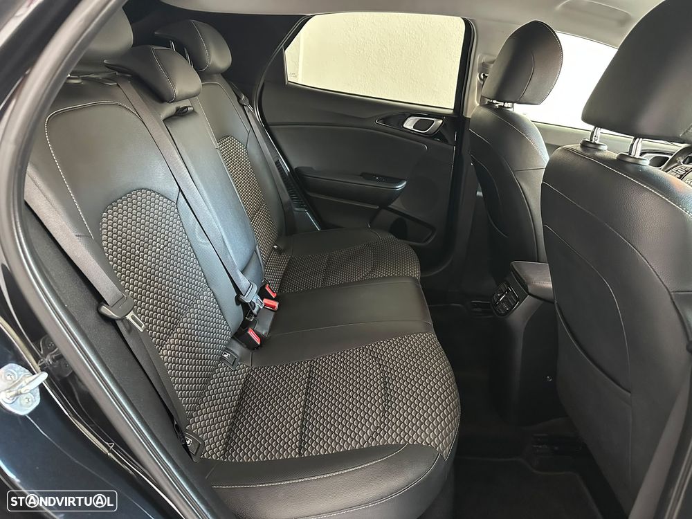 Kia XCeed 1.6 GDi PHEV Drive - 27