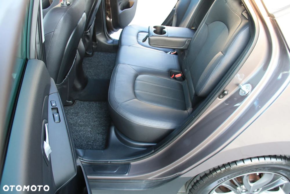 Hyundai ix35 2.0 CRDi 4WD Premium - 23