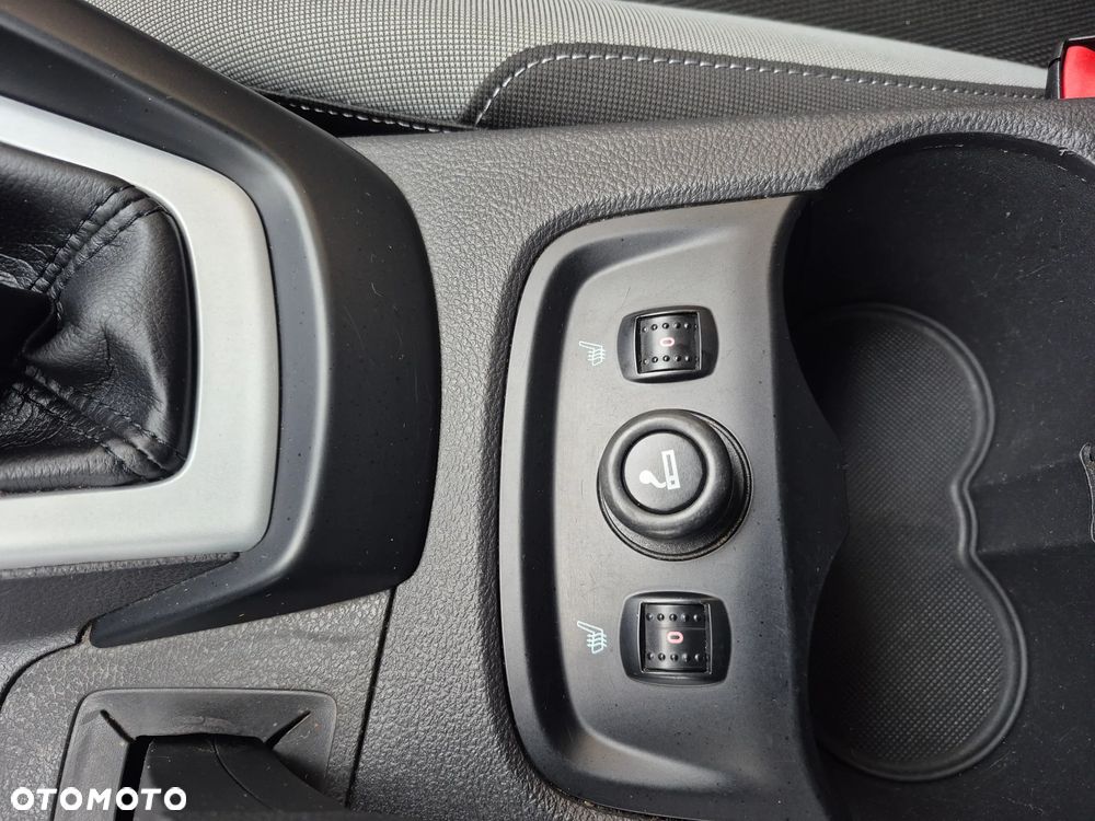 Ford Focus 1.6 TI-VCT Champions Edition - 34