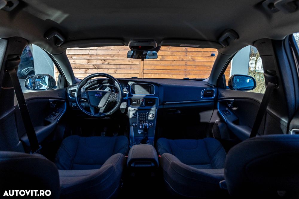 Volvo V40 D2 - 8