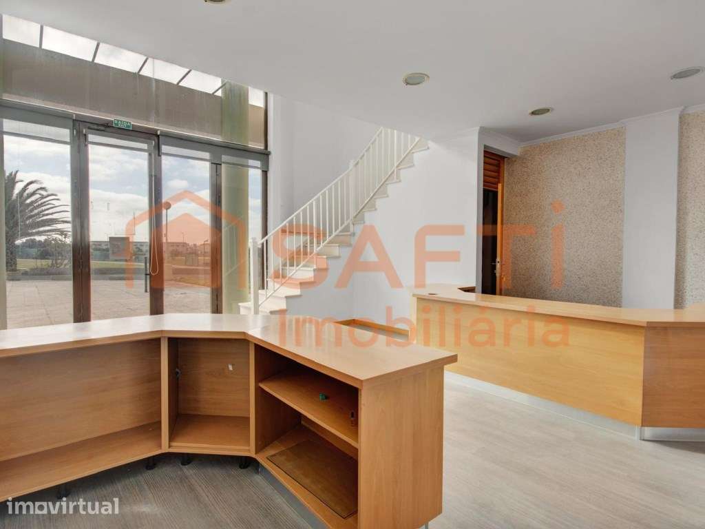 ESPAÇO COMERCIAL EM PENICHE - Grande imagem: 3/17