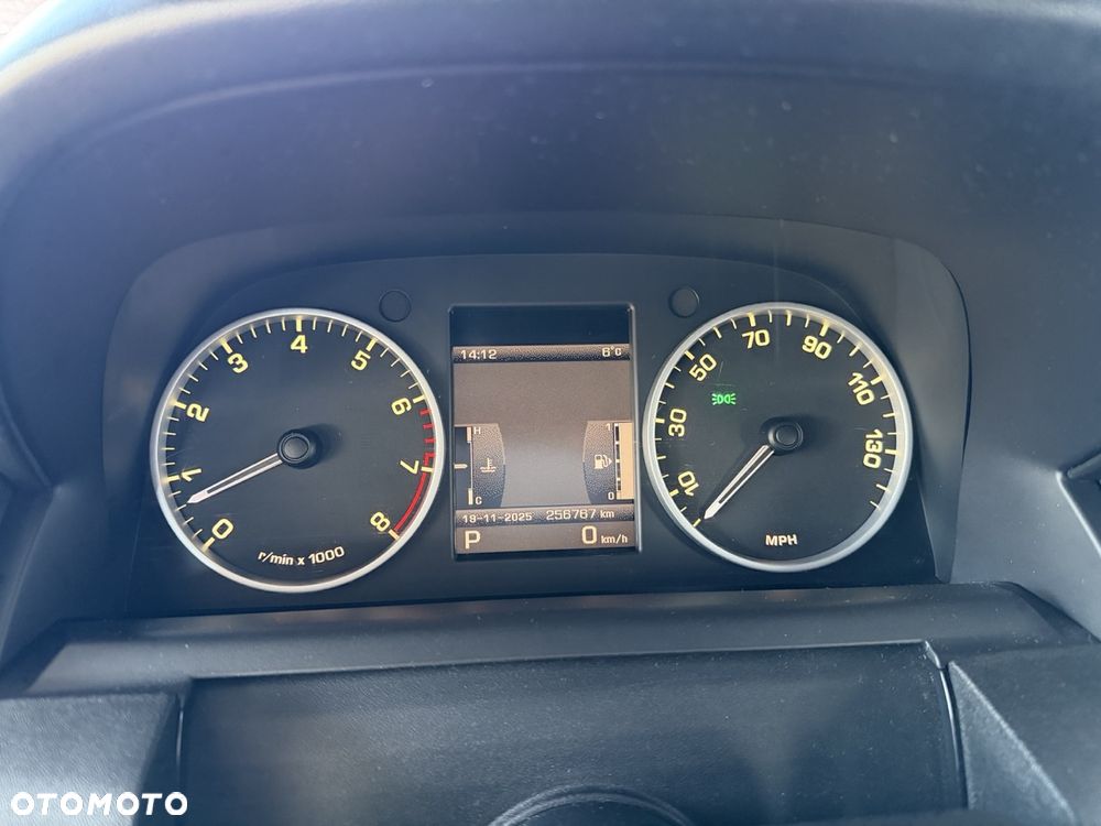 Land Rover Discovery - 18