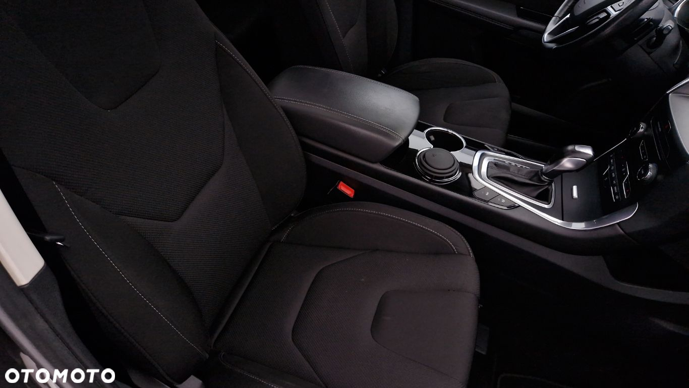 Ford S-Max - 20