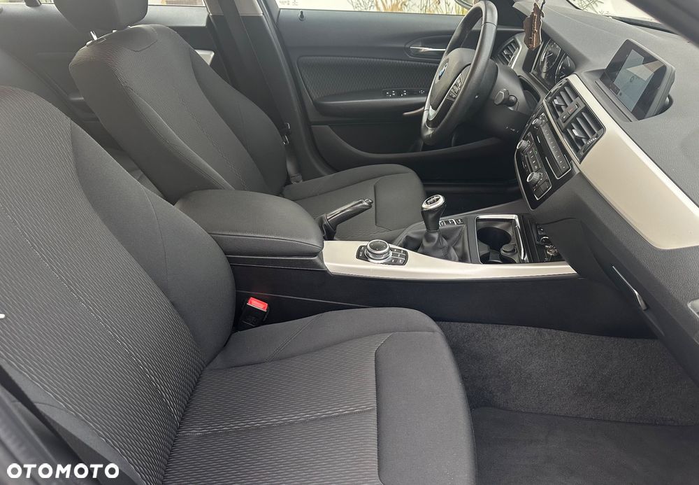 BMW Seria 1 116d - 25