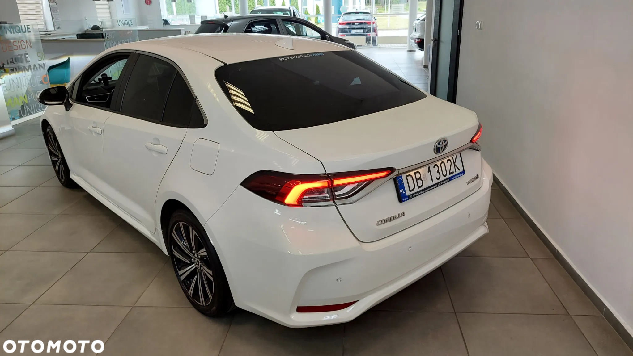 Toyota Corolla 1.8 Hybrid Comfort - 3