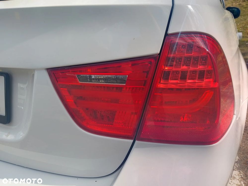 BMW Seria 3 318d DPF - 22