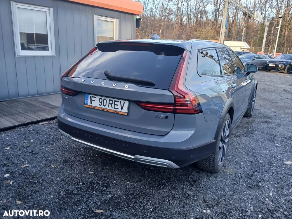 Volvo V90 V90CC B5 MHEV AT AWD Core - 4