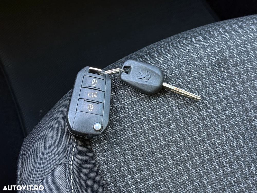 Peugeot 308 BlueHDi FAP 130 Stop & Start Active - 17