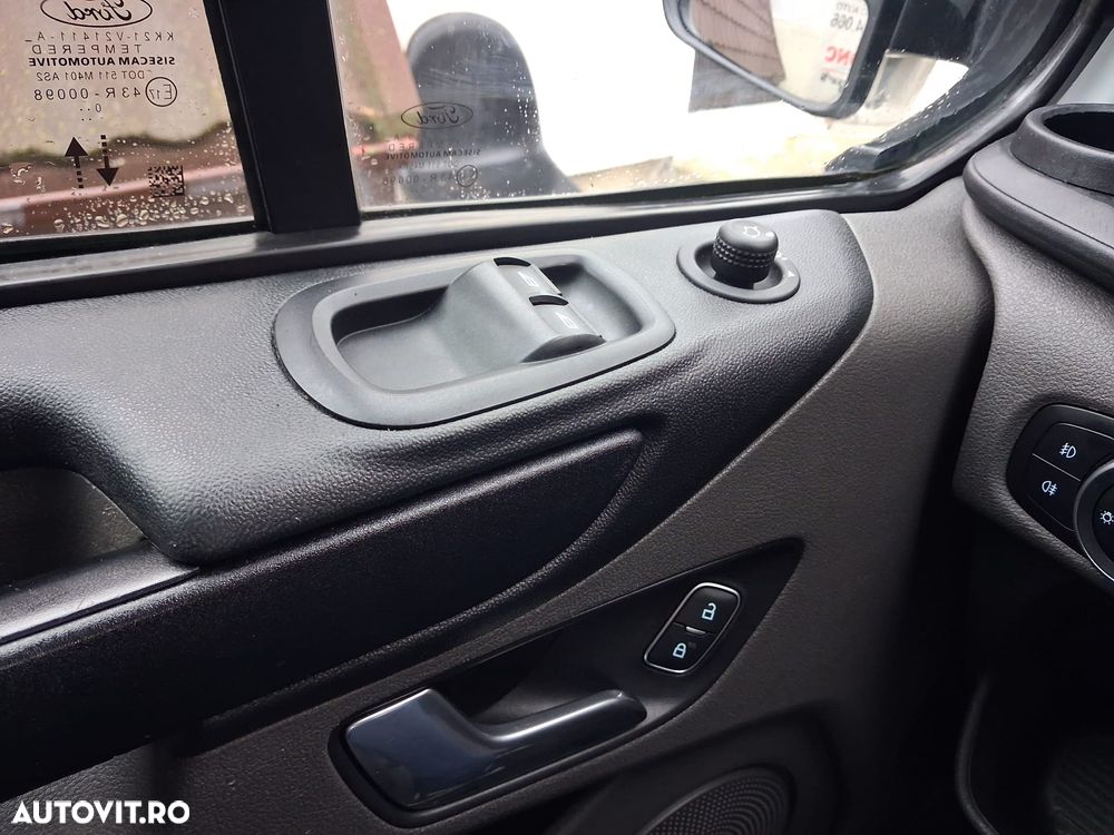 Ford Transit Custom - 11