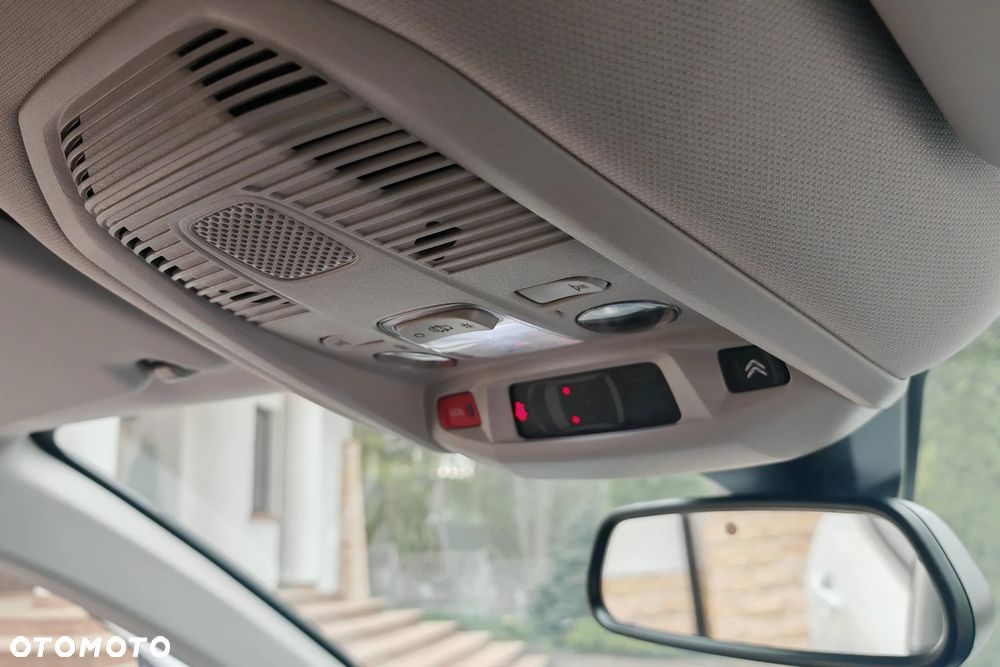 Citroën C5 Aircross 1.2 mHEV Max eDCT6 - 26