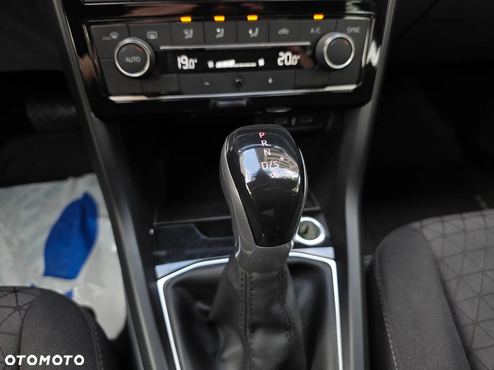 Volkswagen T-Cross 1.0 TSI Life DSG - 21