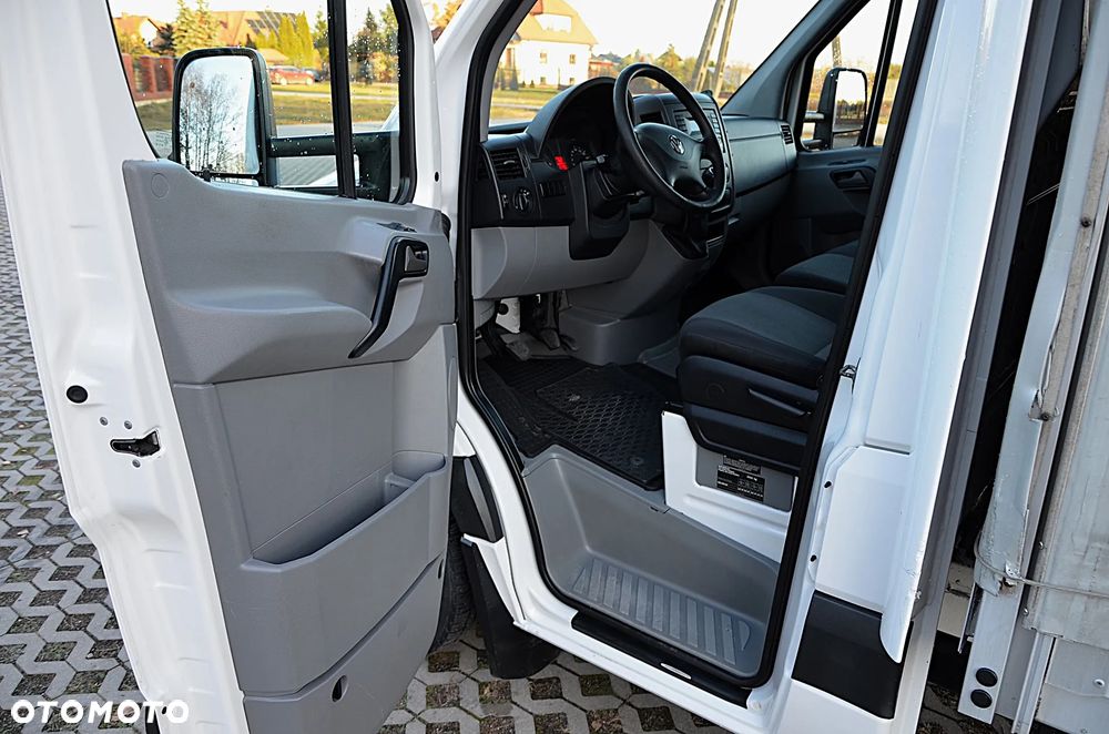 Volkswagen CRAFTER - 11