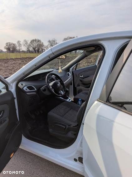 Renault Grand Scenic Gr 1.6 dCi Energy Bose Edition S&S - 3