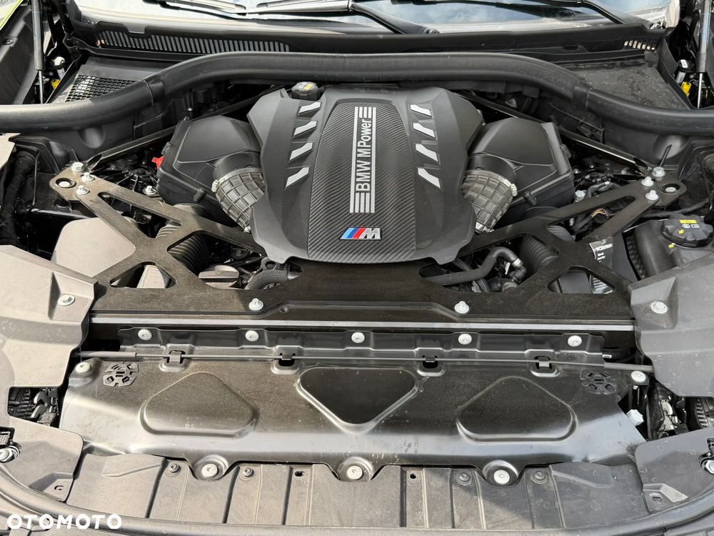 BMW X6M - 24