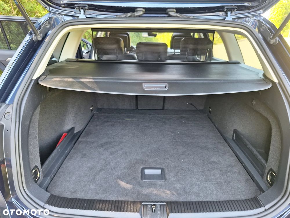 Volkswagen Passat Alltrack 2.0 TDI SCR 4Motion DSG (BMT) - 28