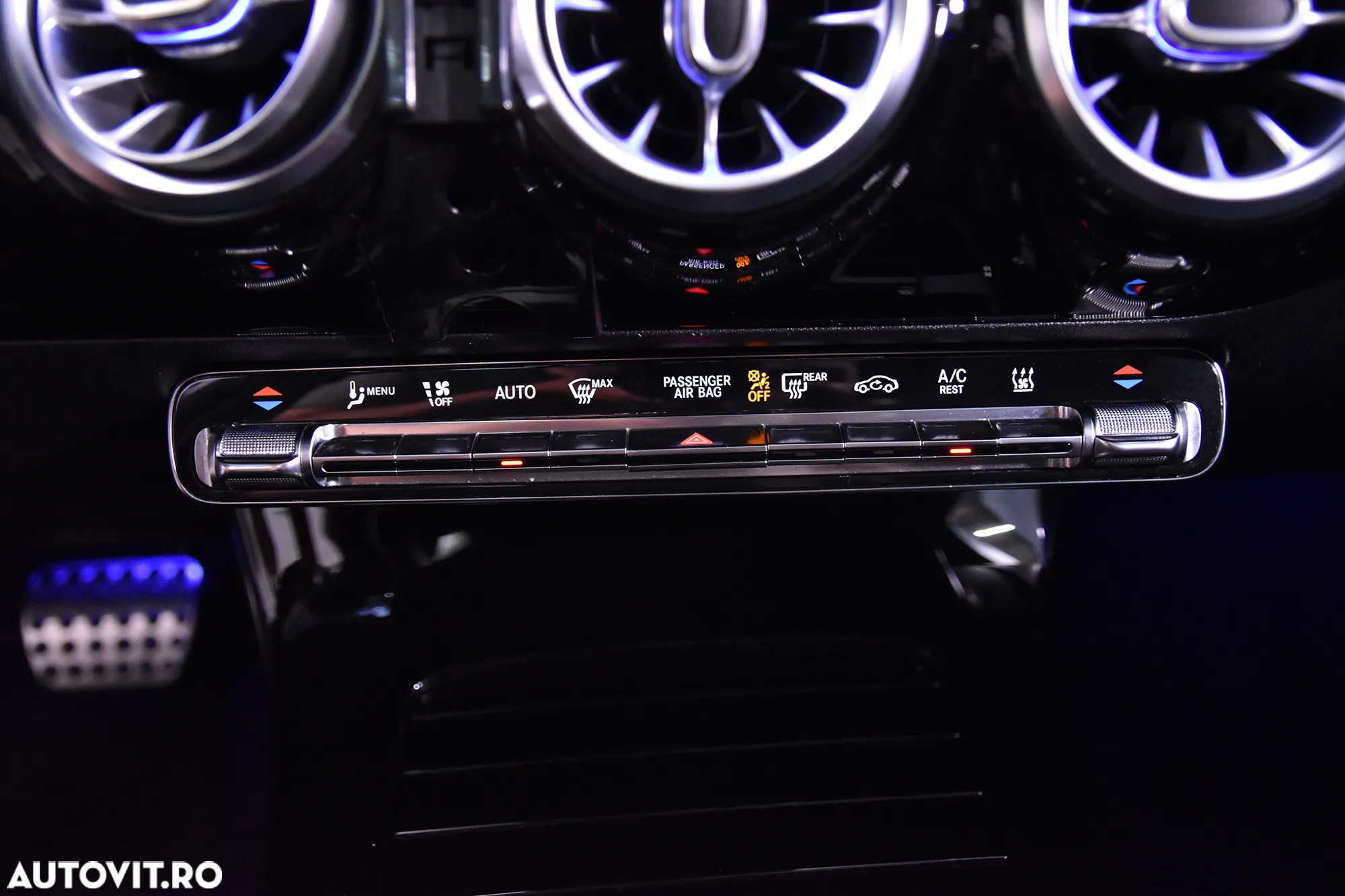 Mercedes-Benz CLA 250 e 8G-DCT AMG Line - 18