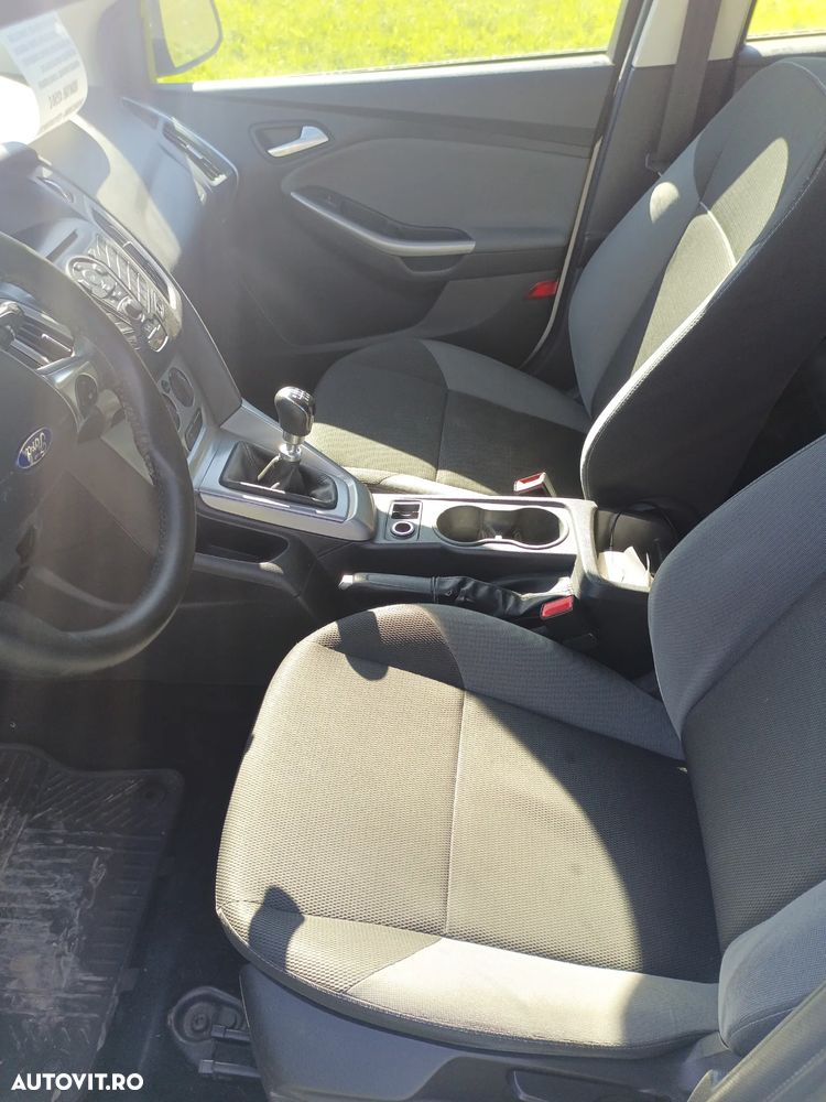 Ford Focus 1.6 TDCi DPF Trend - 5