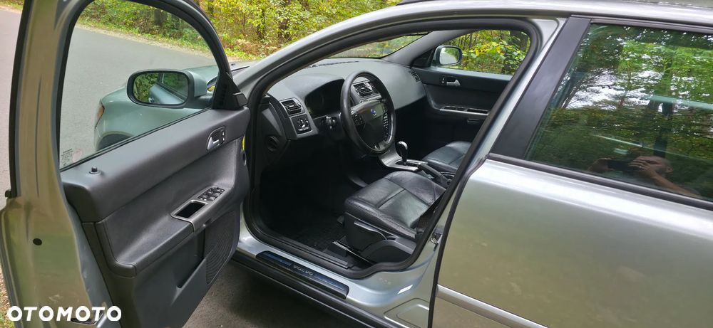 Volvo V50 - 16