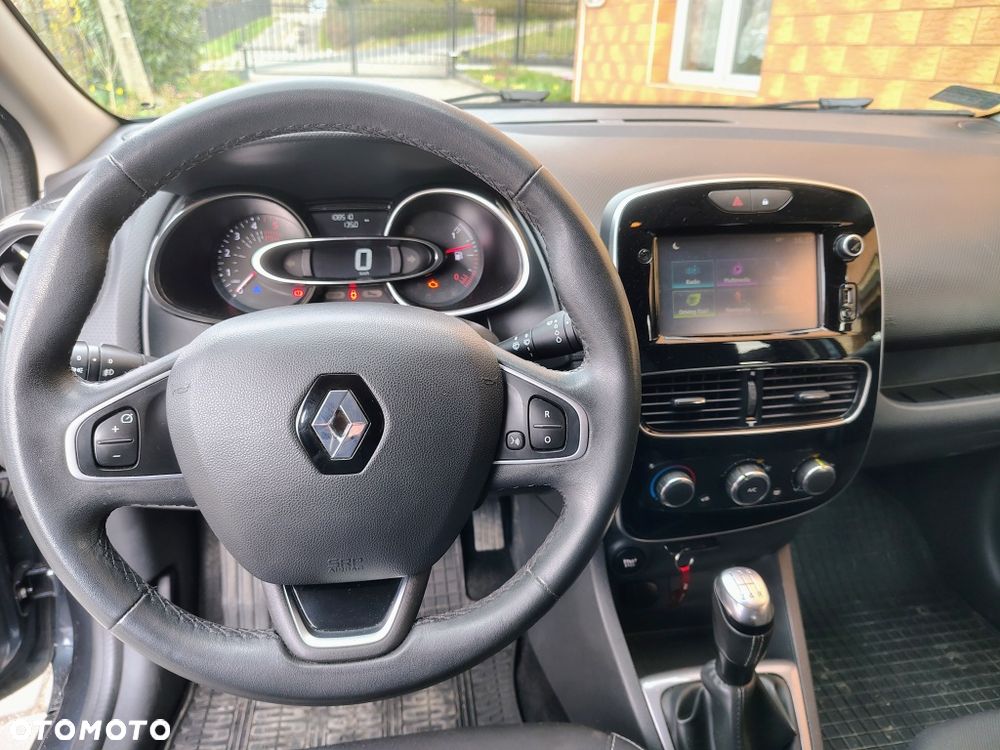 Renault Clio - 6