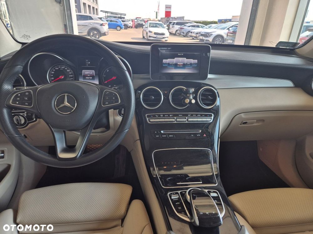 Mercedes-Benz GLC - 13
