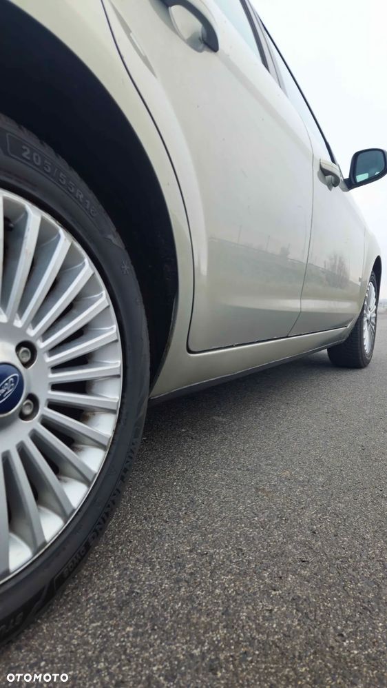 Ford Focus 1.6 Trend - 8
