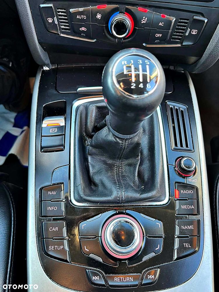 Audi A4 Limousine - 7