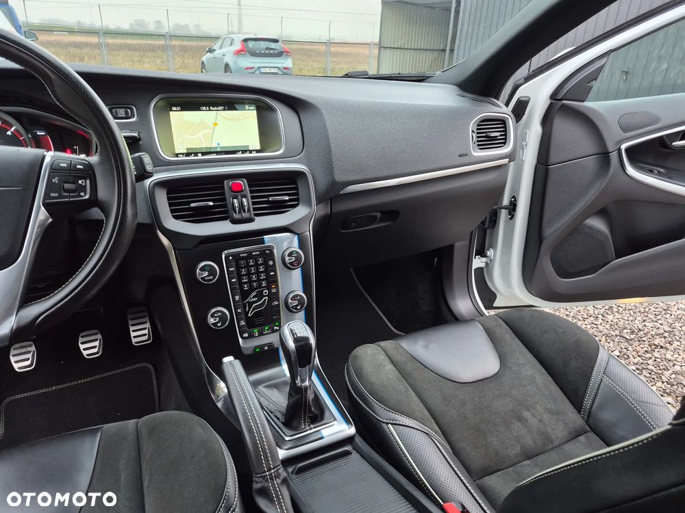 Volvo V40 D4 RDesign - 12