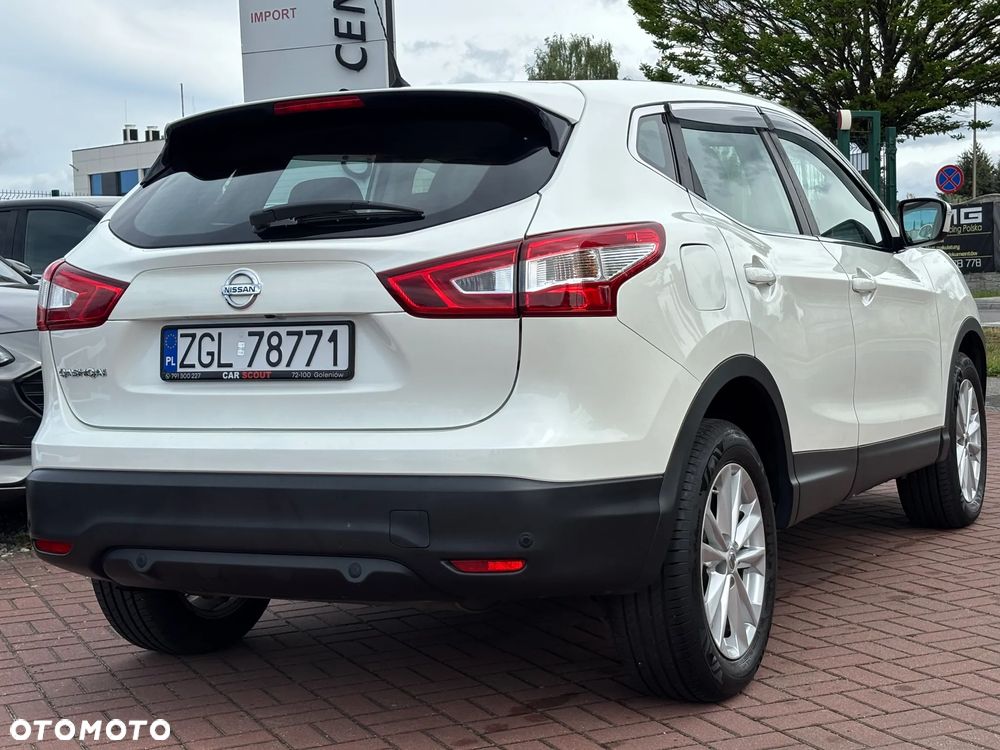 Nissan Qashqai 1.2 DIG-T Acenta EU6 - 8
